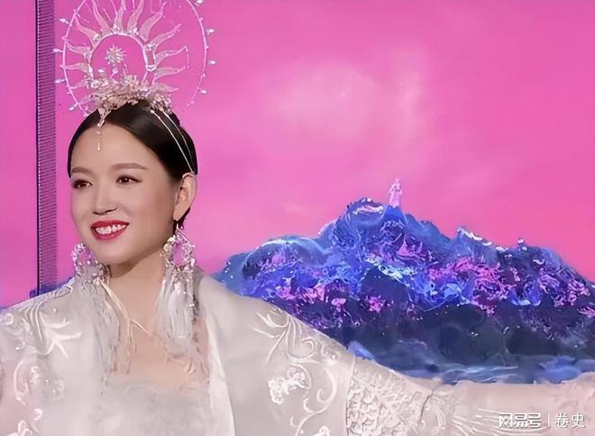 豪门怀孕6个月上春晚站C位真人生赢家j9九游会入口艳压奚梦瑶拒嫁30亿