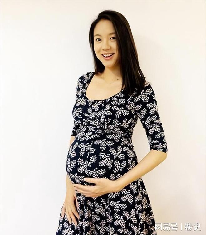 豪门怀孕6个月上春晚站C位真人生赢家j9九游会入口艳压奚梦瑶拒嫁30亿(图7)